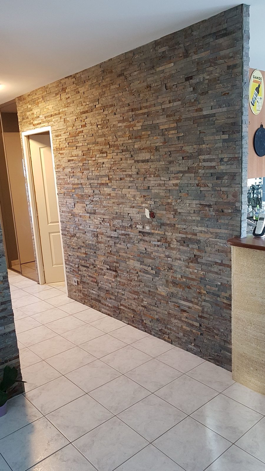 Mur en pierre de parement